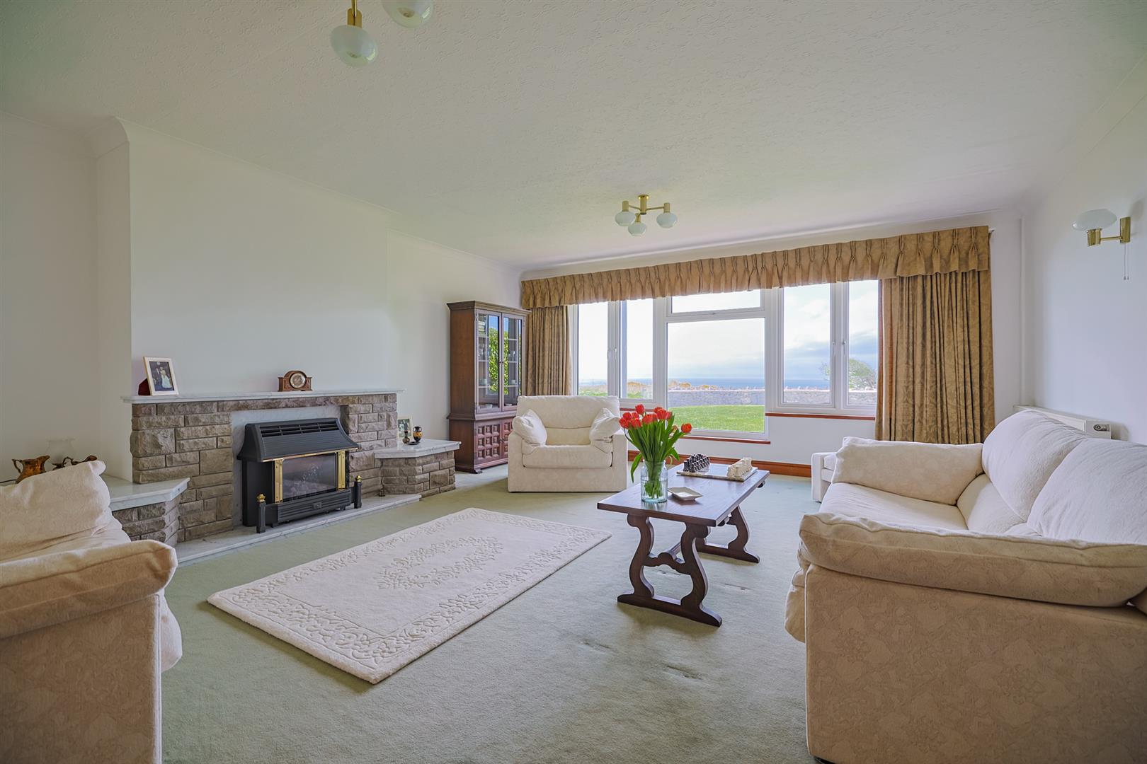 East Cliff, Pennard, Swansea, SA3 2AS